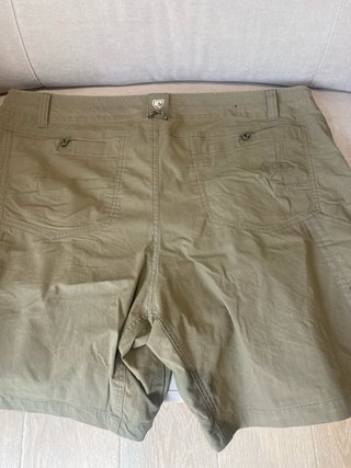 Pantalones cortos KUHL verde oliva