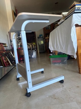 Mesa Auxiliar Cama Ruedas