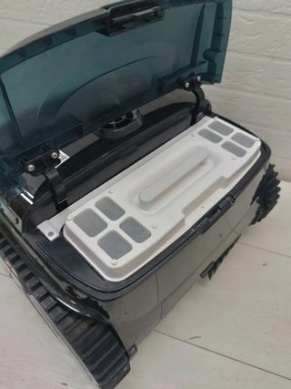 Robot Limpiafondos WYBOT C2V AI