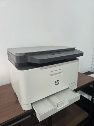 Impresora HP Color LaserJet MFP 178nw WiFi