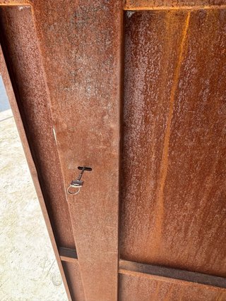 Puerta Antiokupas Metálica