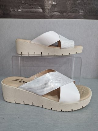 Sandalias piel nuevas T.38