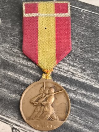 ABC PERIODICO MUERTE FRANCO 1975 MEDALLA ALZAMIENT