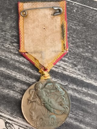 ABC PERIODICO MUERTE FRANCO 1975 MEDALLA ALZAMIENT