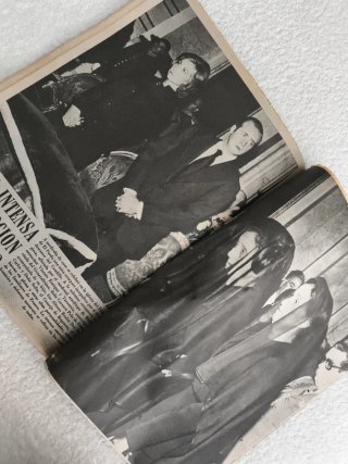 ABC PERIODICO MUERTE FRANCO 1975 MEDALLA ALZAMIENT