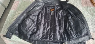 Chaqueta de piel moto