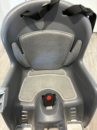 Silla bici niño Polisport. Fijación delantera
