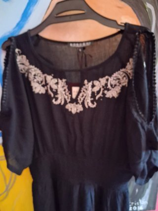 Vestido negro mujer