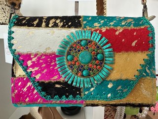 Bolso patchwork piel y pedrería