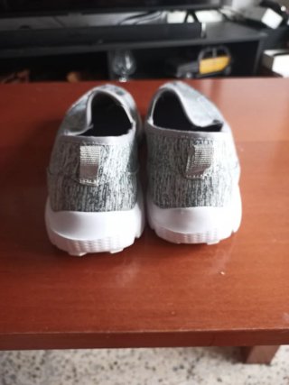 Sneakers sportive grigie