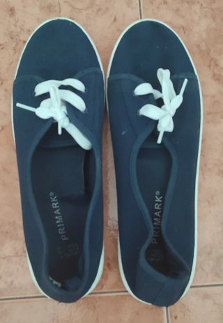 Zapatillas Primark Azul Marino y Blanco