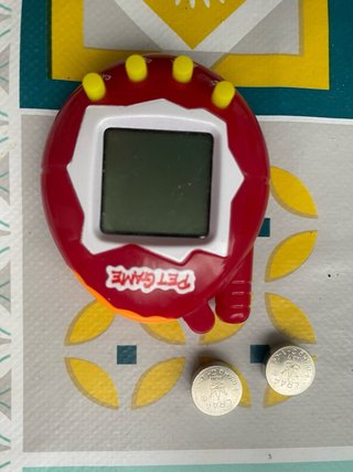 Tamagotchi Pet Game Rojo