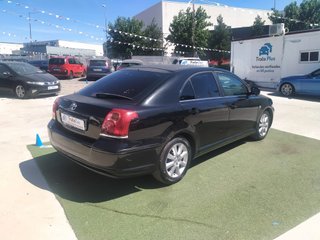 Toyota Avensis 2003