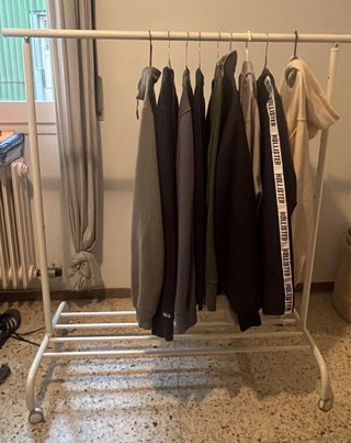 Escritorio, Silla, Cómoda, Espejo. Descuento