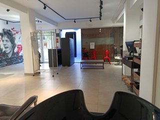 R-7940355 Traspaso Peluquería con Franquicia