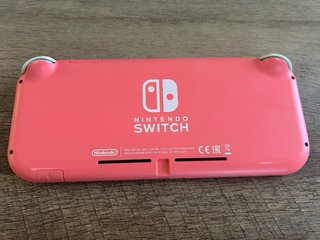 Nintendo Switch Lite Coral