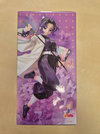 Figura Shinobu Kocho Kimetsu no Yaiba Luminasta