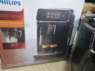 Cafetera Philips Serie 2200 Táctil Negra