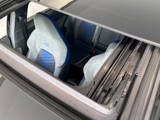 Volkswagen Golf R Paquete R-Performance