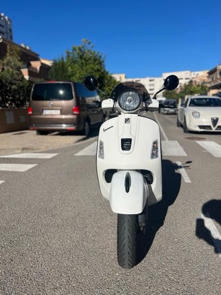 Vespa GTS 300 en perfectisimo estado