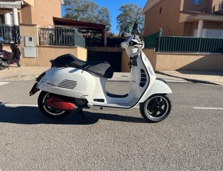 Vespa GTS 300 en perfectisimo estado