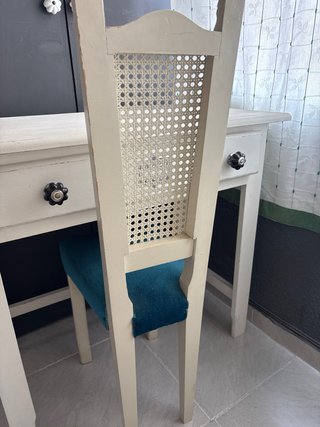 Mesa y silla vintage