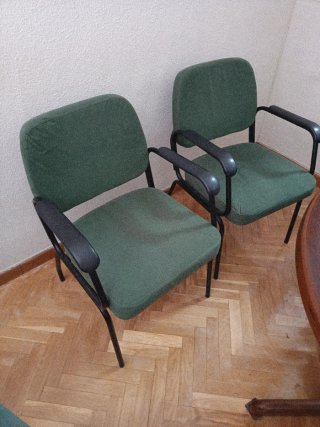 4 Sedie da Ufficio Verdi, robuste in ottime condizioni
