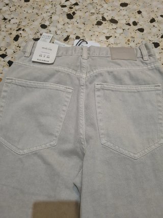 Pantalón tejano beige