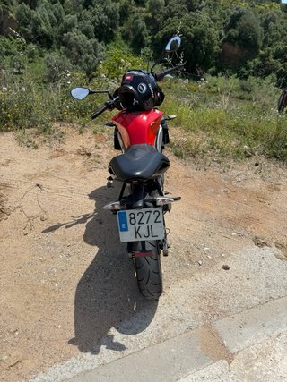 Aprilia Tuono 125cc Roja y Negra 23370km