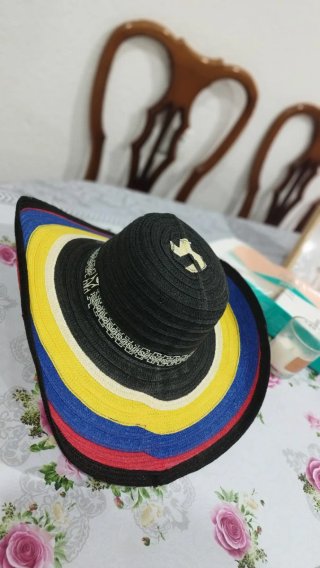 Sombrero Colombiano Artesanías Colonial Beige/Negr