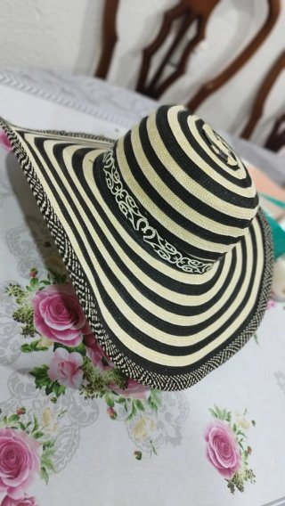 Sombrero Colombiano Artesanías Colonial Beige/Negr