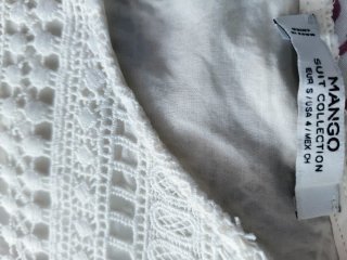 Vestido blanco corto de verano con encaje
