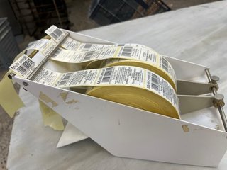 2 Etiquetadoras para rollos