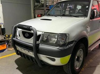 Nissan 33017 centralita motor 23710 7f417 terrano
