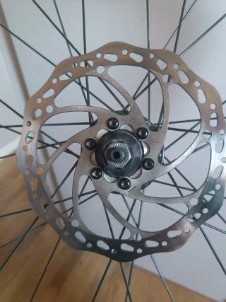 Rueda Triban Tubeless Ready Gravel
