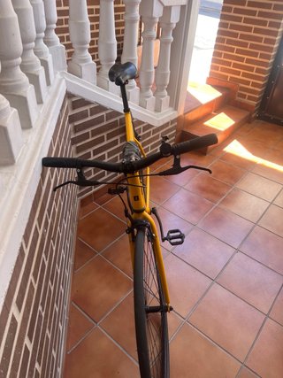 Bicicleta Amarilla Usada