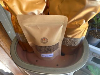 Maceta XL + 2kg Akadama+Kiryu + Biogold 250gr