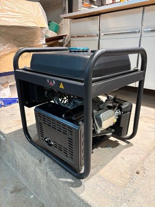Generador Leelbox FG6000i0L-B