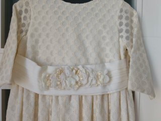 Traje de Comunión color crema crema