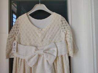 Traje de Comunión color crema crema