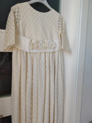 Traje de Comunión color crema crema