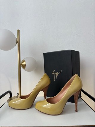 Tacchi Giuseppe Zanotti Gialli