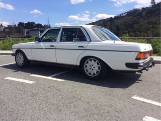 Mercedes-Benz W123 1984