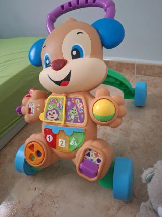 Andador infantil Fisher-Price Ríe y Aprende.