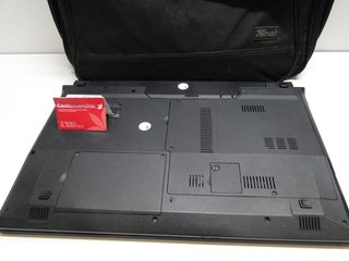 ORDENADOR PORTATIL 15,6 CON FUNDA (181649)