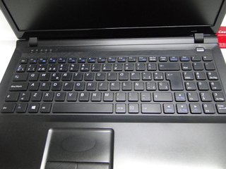 ORDENADOR PORTATIL 15,6 CON FUNDA (181649)
