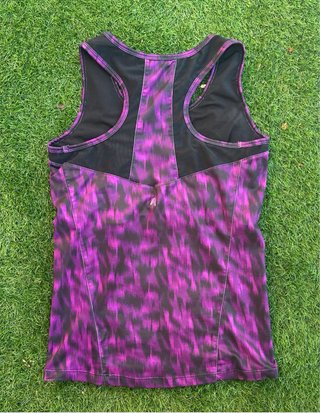 Conjunto deportivo Boomerang morado y negro