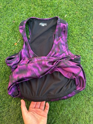 Conjunto deportivo Boomerang morado y negro