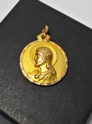 Escapulario oro Virgen Montserrat  Corazón Jesús