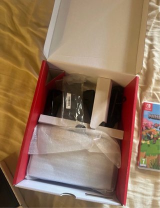 Nintendo Switch OLED Bianca + Giochi